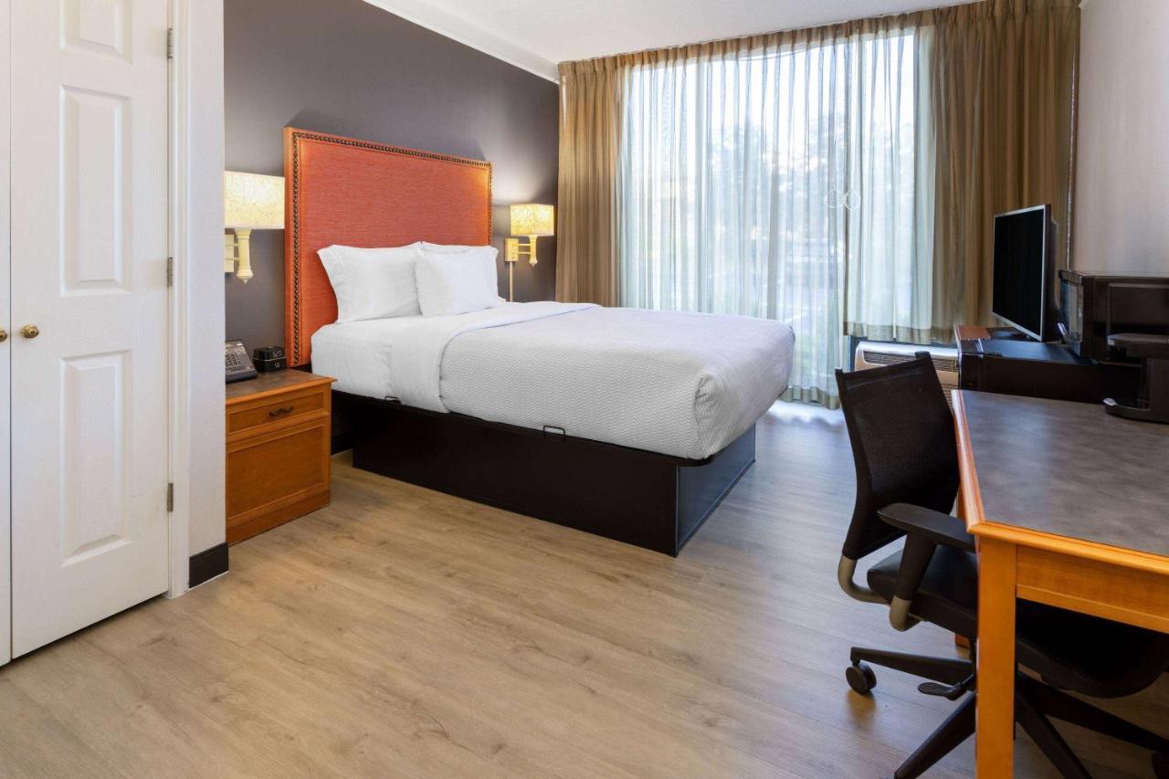 La Quinta & By Wyndham Tricities Airport 3* Kingsport