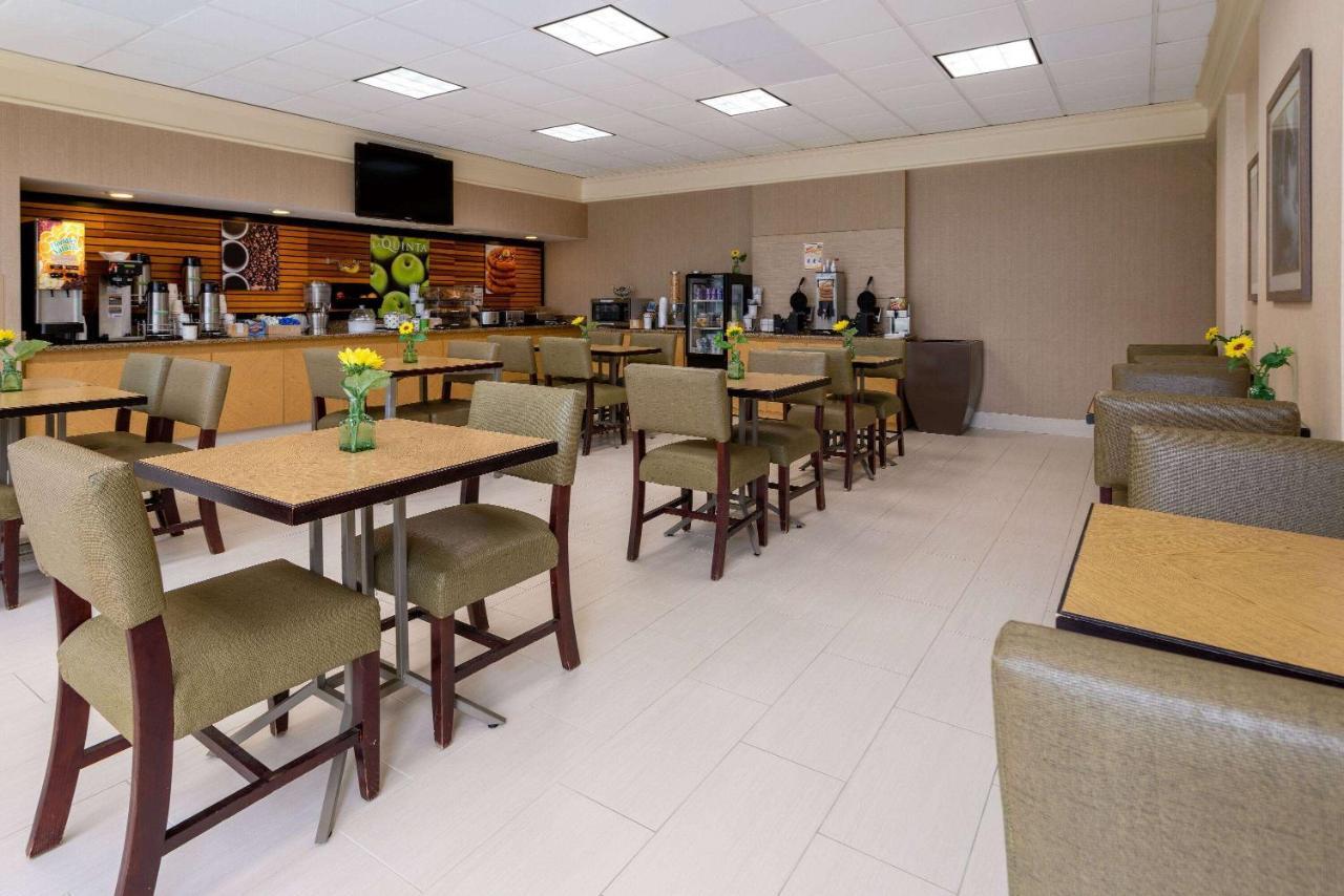 La Quinta & By Wyndham Tricities Airport Kingsport